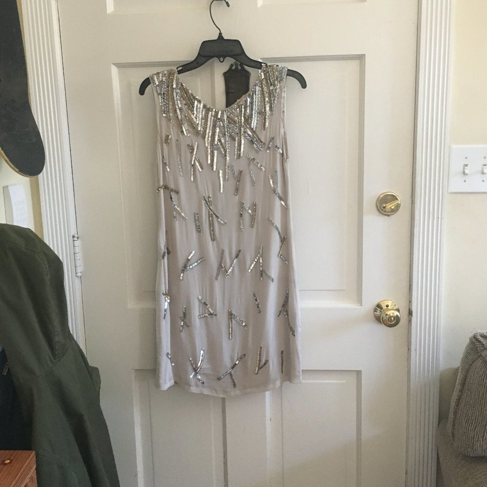 Alice + Olivia beautiful sequin dress
